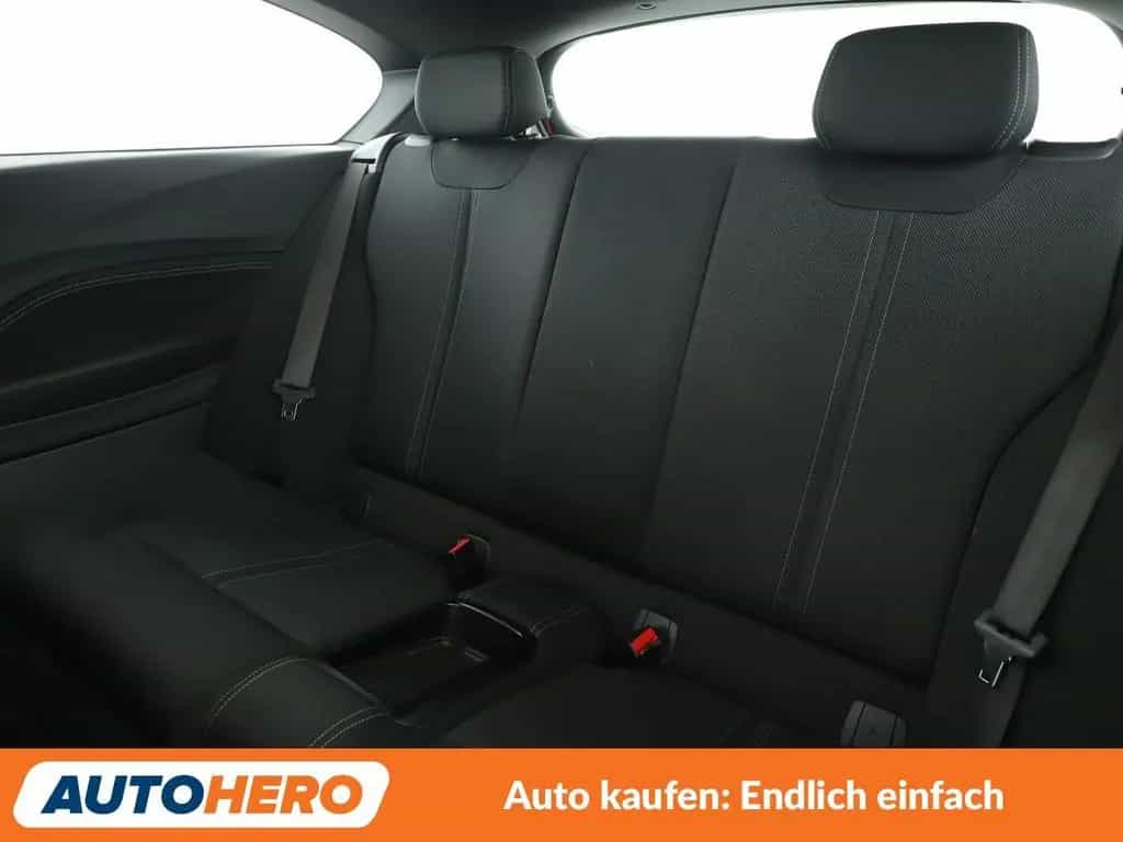 BMW 118 1er 118i Advantage *NAVI*TEMPO*PDC*SHZ* 12/2016-photo-13