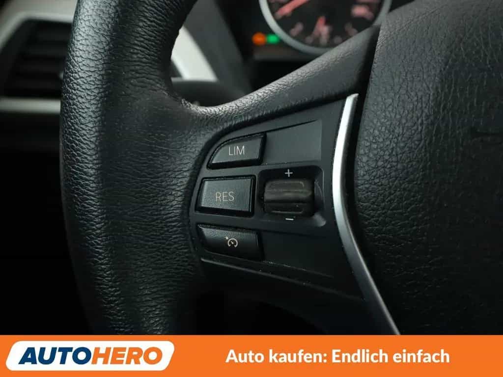 BMW 118 1er 118i Advantage *NAVI*TEMPO*PDC*SHZ* 12/2016-photo-26