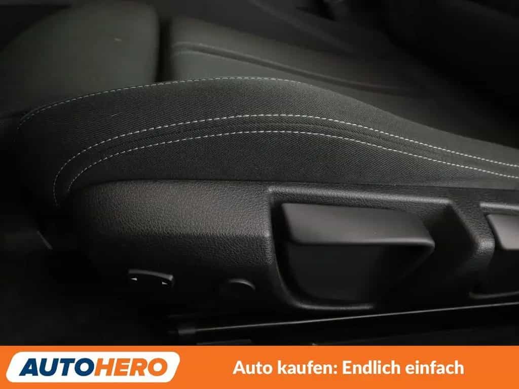 BMW 118 1er 118i Advantage *NAVI*TEMPO*PDC*SHZ* 12/2016-photo-30