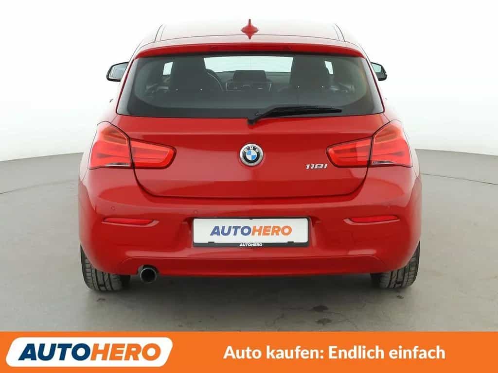 BMW 118 1er 118i Advantage *NAVI*TEMPO*PDC*SHZ* 12/2016-photo-4
