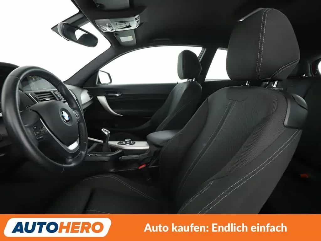 BMW 118 1er 118i Advantage *NAVI*TEMPO*PDC*SHZ* 12/2016-photo-9