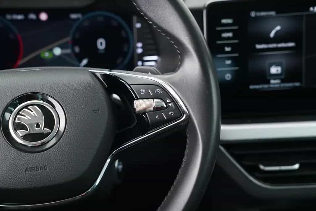 Skoda Kamiq TOUR 1.0TSI DSG RÜCKFAHRKAMERA+SITZHEIZUNG 04/2022-photo-13