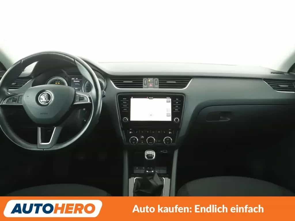 Skoda Octavia 1.4 TSI Style*NAVI*PDC*TEMPO*SHZ* 03/2018-photo-11