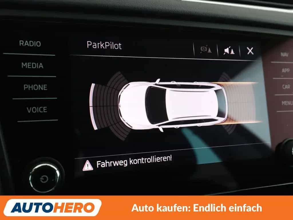Skoda Octavia 1.4 TSI Style*NAVI*PDC*TEMPO*SHZ* 03/2018-photo-22