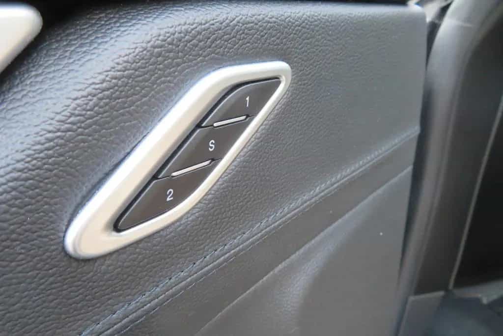 Maserati Levante Diesel Q4 *Schiebedach* 11/2018-photo-10