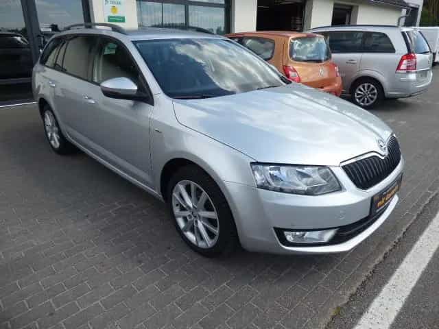 Skoda Octavia Combi Joy 04/2016-photo-2