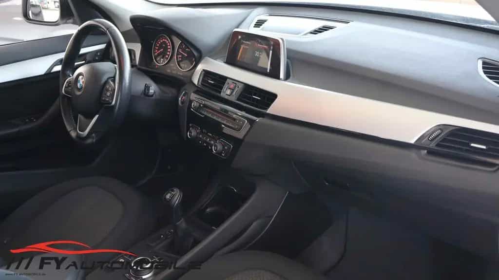 BMW X1 sDrive 18 i Advantage 03/2018-photo-16