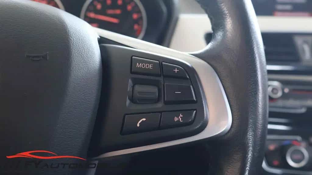BMW X1 sDrive 18 i Advantage 03/2018-photo-21