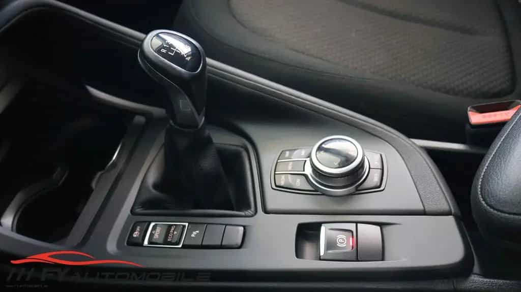 BMW X1 sDrive 18 i Advantage 03/2018-photo-24