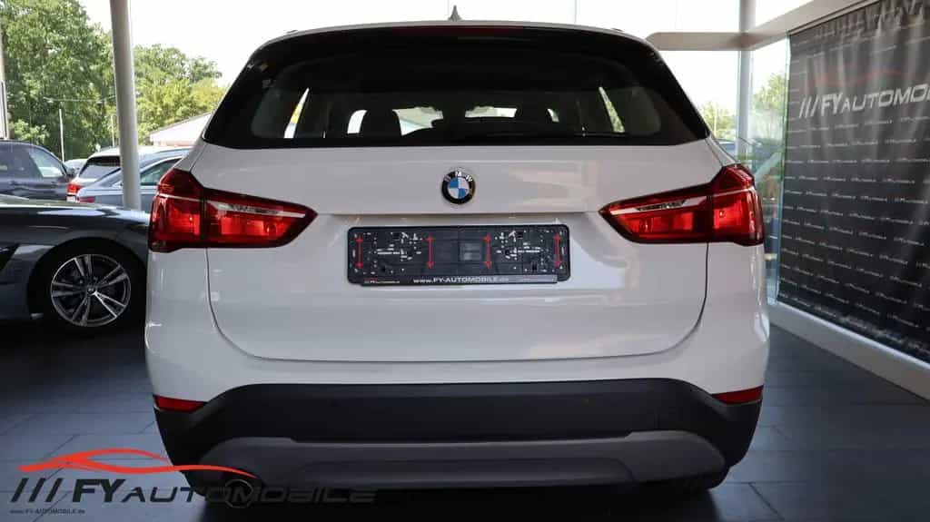 BMW X1 sDrive 18 i Advantage 03/2018-photo-5