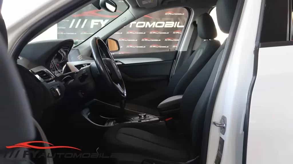 BMW X1 sDrive 18 i Advantage 03/2018-photo-8