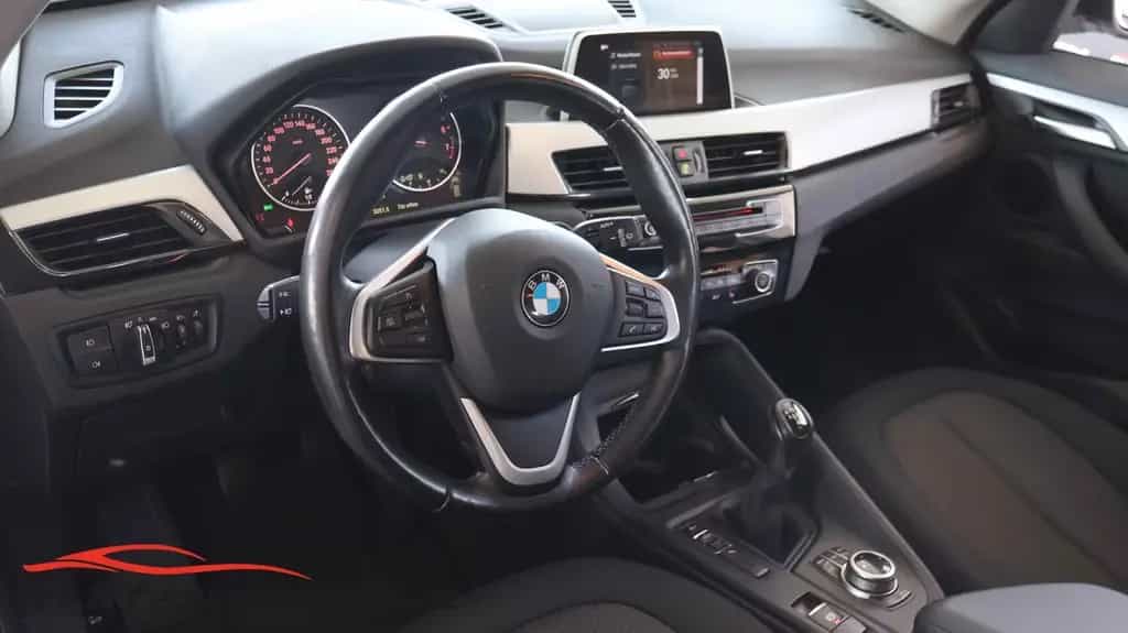 BMW X1 sDrive 18 i Advantage 03/2018-photo-9
