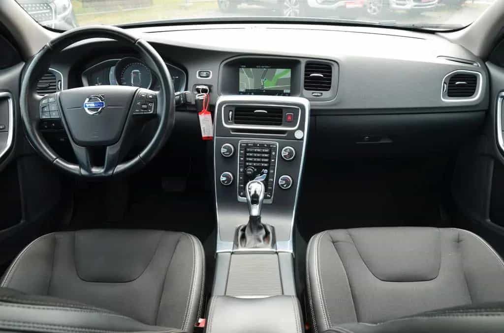 Volvo S60 Lim. Kinetic*KAMERA*LED*NAVI*AUTOM*TOP 11/2016-photo-13