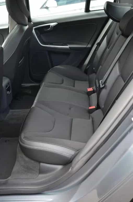 Volvo S60 Lim. Kinetic*KAMERA*LED*NAVI*AUTOM*TOP 11/2016-photo-25