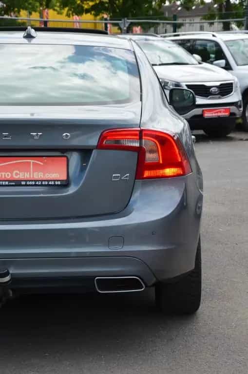 Volvo S60 Lim. Kinetic*KAMERA*LED*NAVI*AUTOM*TOP 11/2016-photo-7