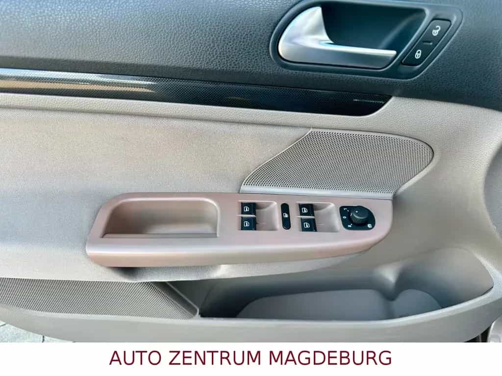 Volkswagen Golf VI Variant Comfortline*1.HAND*STANDH.*PANO* 09/2011-photo-10
