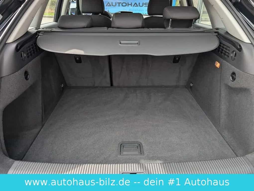 Audi Q3 1.4 Sport Automatik *LED*AHK*Navi* 01/2018-photo-19