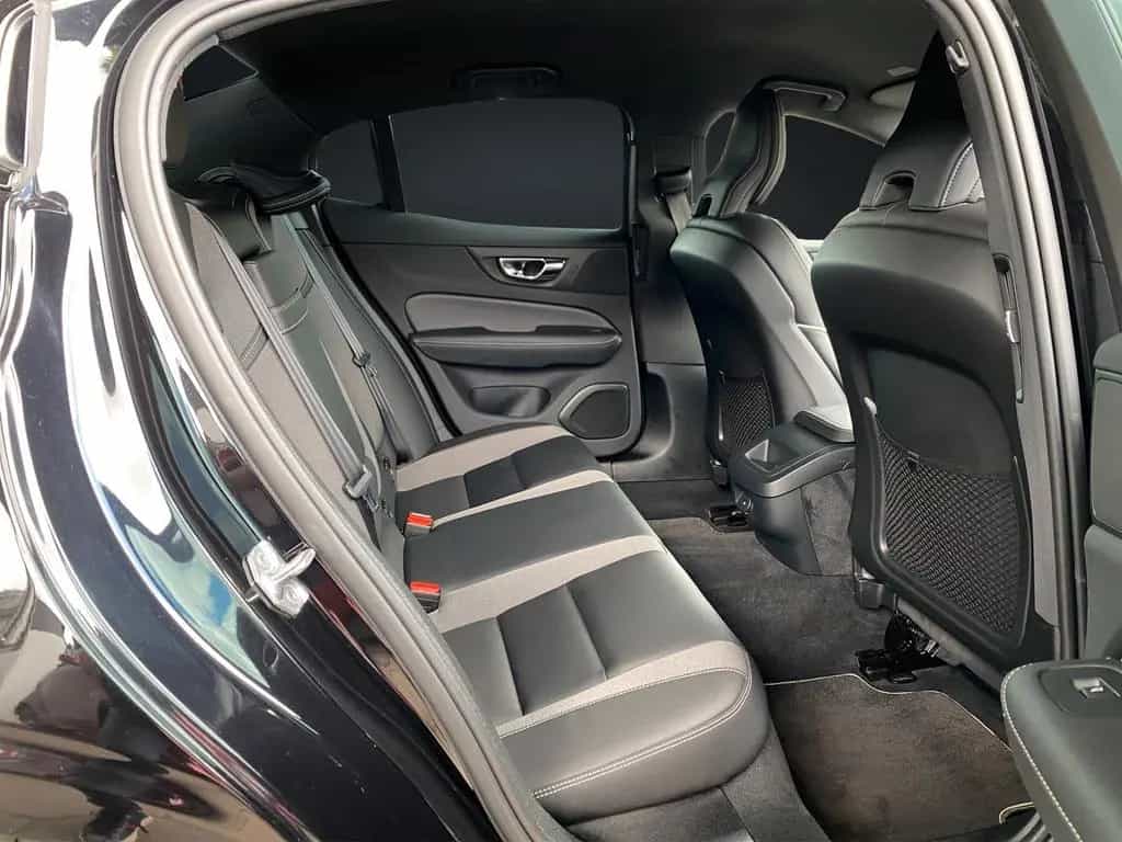 Volvo S60 B4 R-DESIGN BLACK NAVI-360°KAMERA-ACC 04/2021-photo-16
