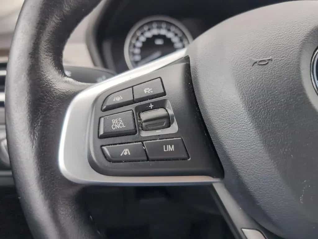 BMW X1 sDrive20i Sport Line Sport Line | AHK RFK BT 09/2018-photo-23