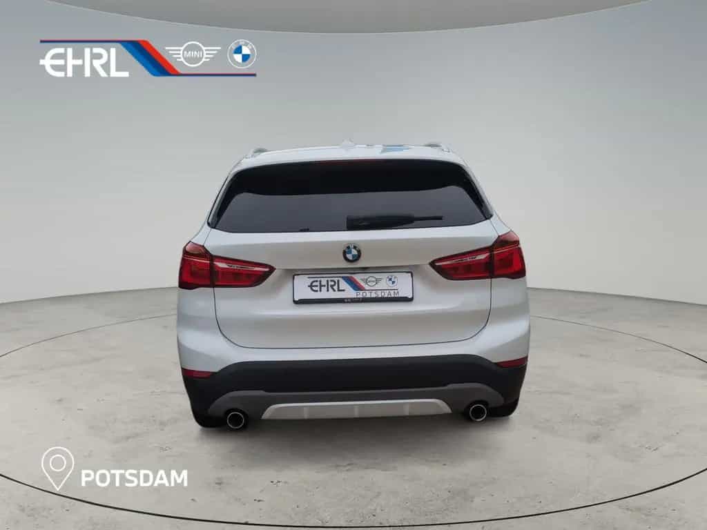 BMW X1 sDrive20i Sport Line Sport Line | AHK RFK BT 09/2018-photo-7