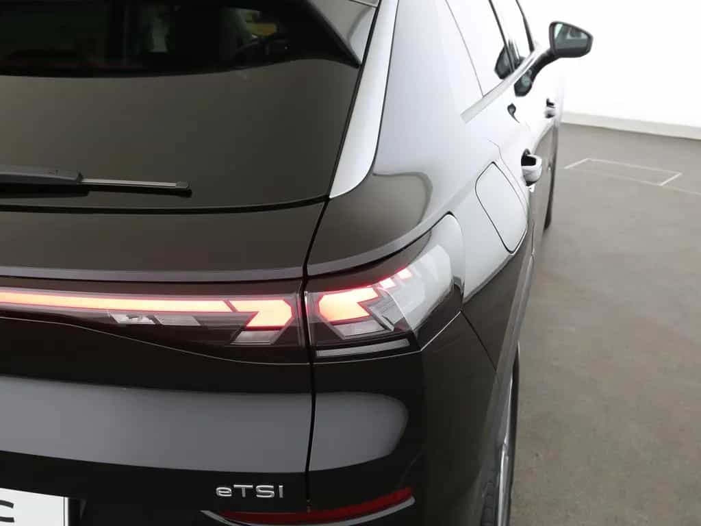 Volkswagen T-Roc 1.5 eTSI DSG Style  LED Navi Head-up AHK A 05/2026-photo-22