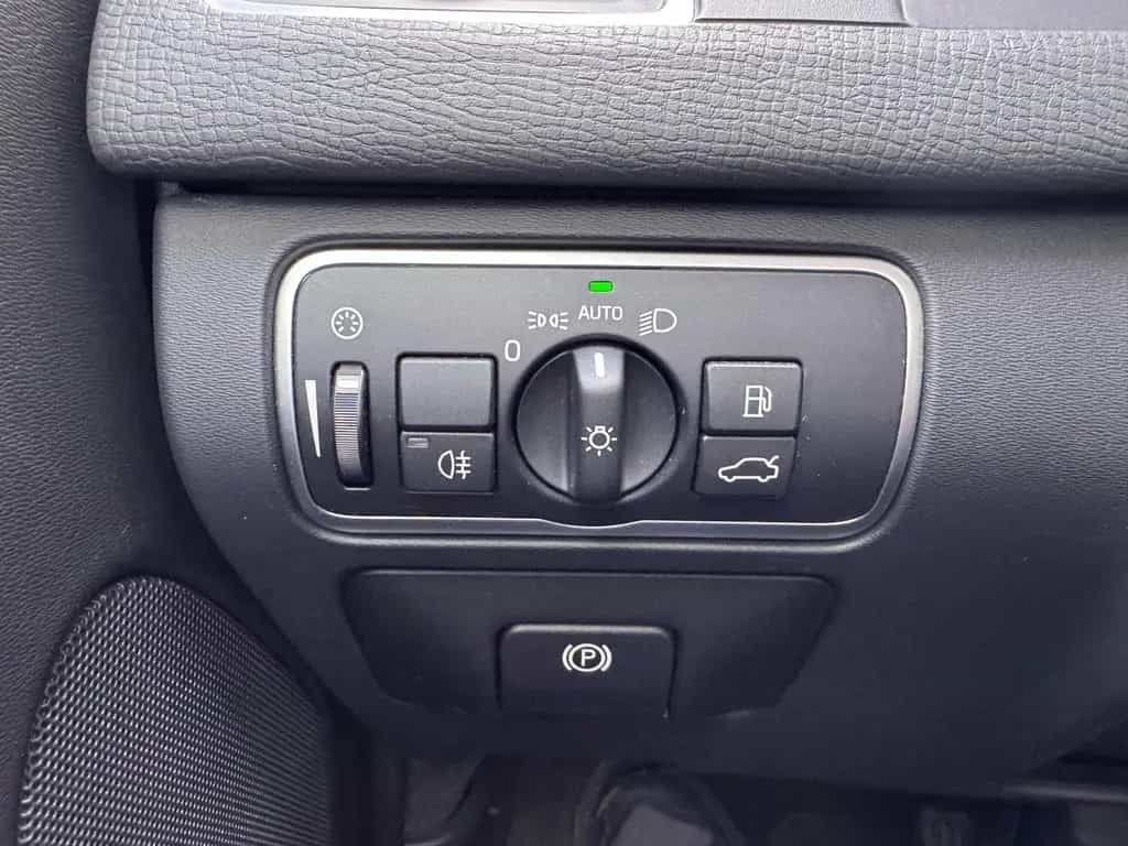 Volvo XC60 XC 60 Summum AWD GEARTRONIK VOLLAUSSTATTUNG 06/2017-photo-19