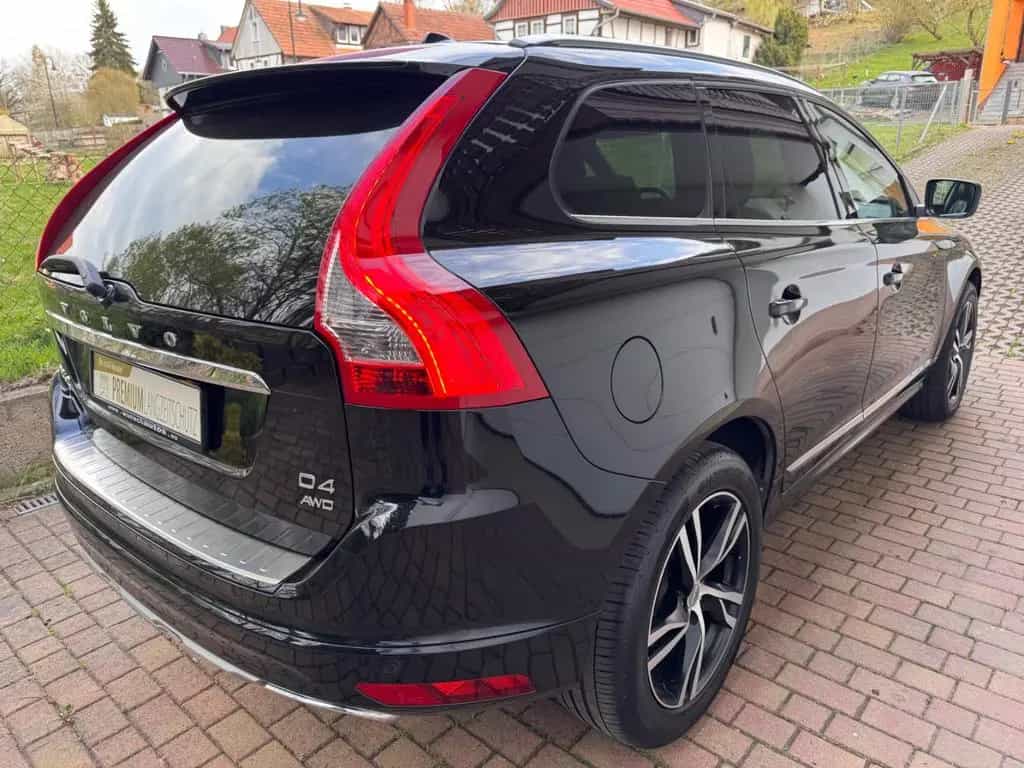 Volvo XC60 XC 60 Summum AWD GEARTRONIK VOLLAUSSTATTUNG 06/2017-photo-3