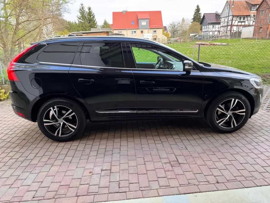 Volvo XC60 XC 60 Summum AWD GEARTRONIK VOLLAUSSTATTUNG 06/2017-photo-4