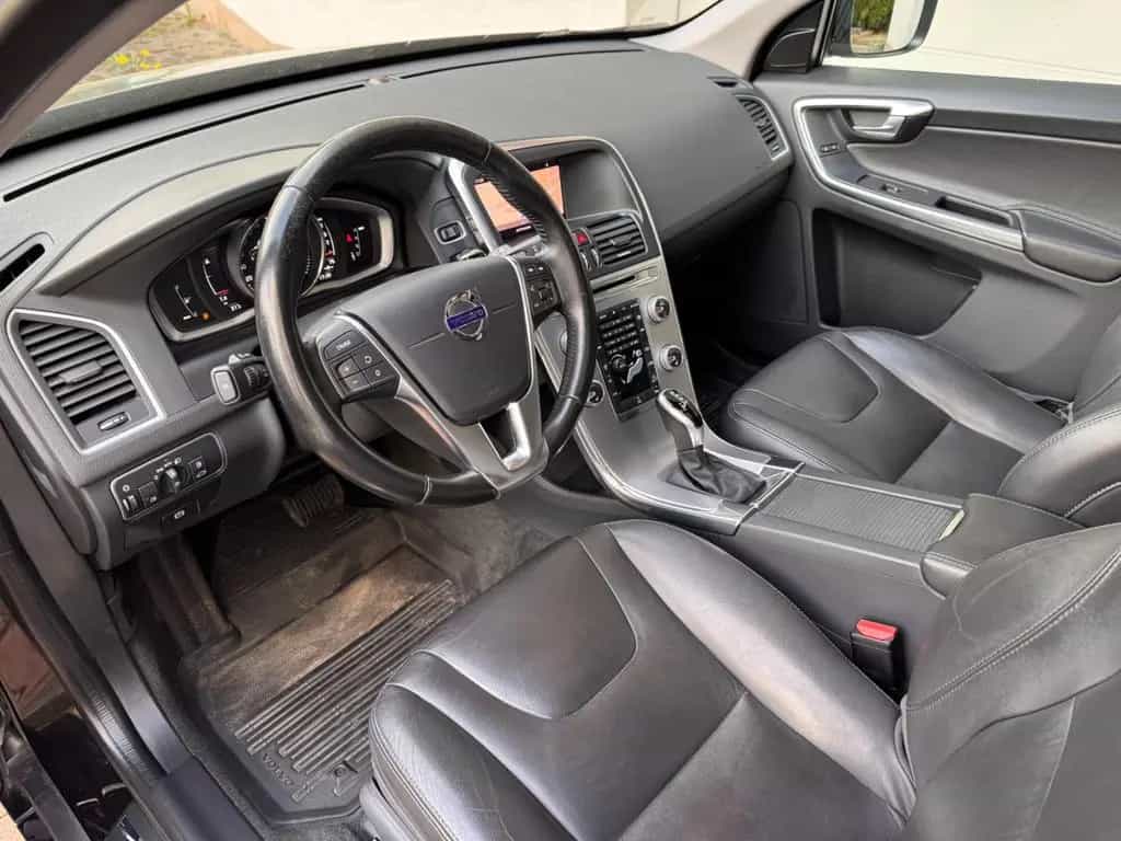 Volvo XC60 XC 60 Summum AWD GEARTRONIK VOLLAUSSTATTUNG 06/2017-photo-7
