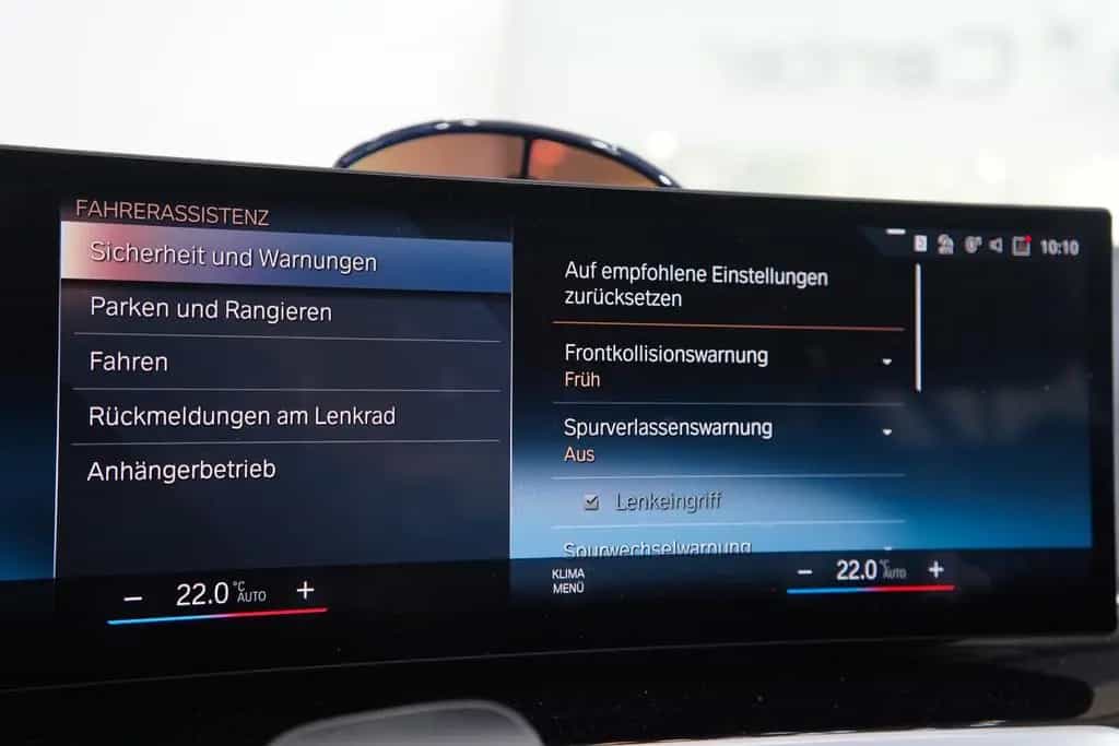 BMW 320 Touring 320 d*KAM*NAV*SHZ*Sport*LED* 04/2023-photo-27