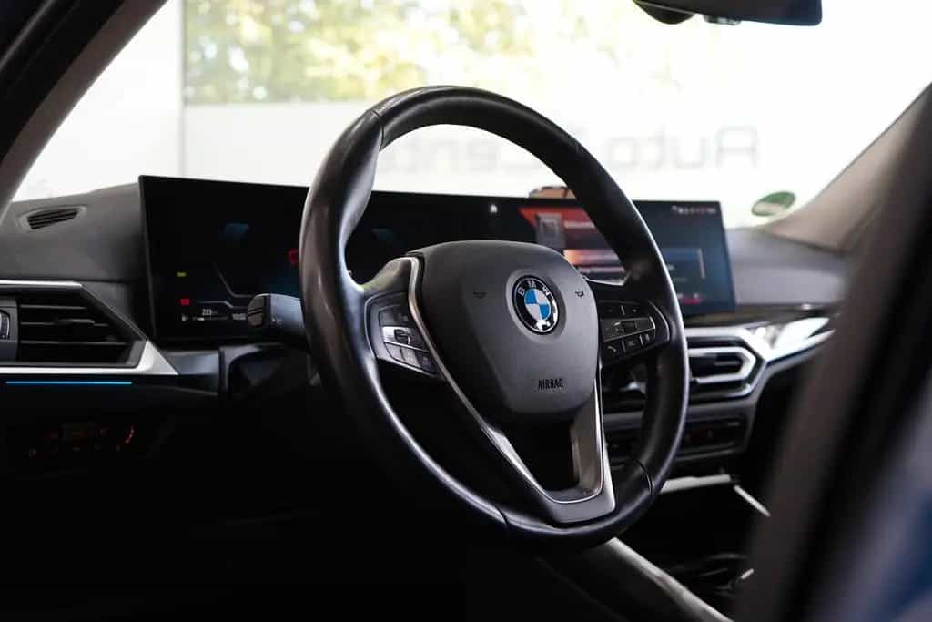BMW 320 Touring 320 d*KAM*NAV*SHZ*Sport*LED* 04/2023-photo-7