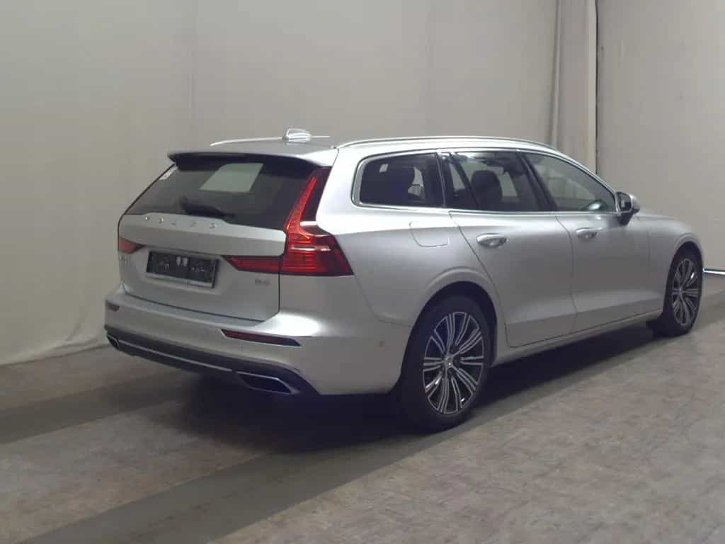 Volvo V60 B4 D Inscription Navi LED Leder RFK H-K 360° 03/2022-photo-3