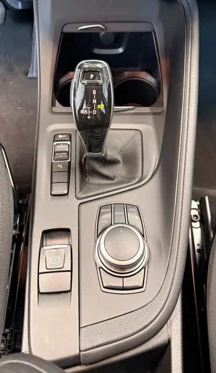 BMW X1 sDrive18d Aut. Advantage 02/2022-photo-6