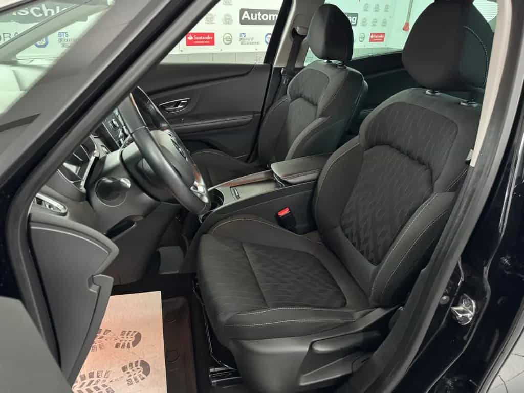 Renault Scenic IV 1.3 TCe Limited Kamera LED BT Navi AHK 12/2018-photo-13