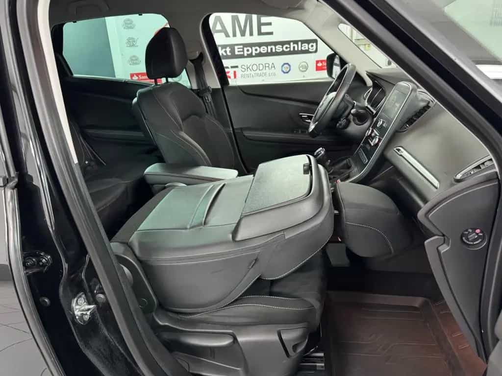 Renault Scenic IV 1.3 TCe Limited Kamera LED BT Navi AHK 12/2018-photo-17