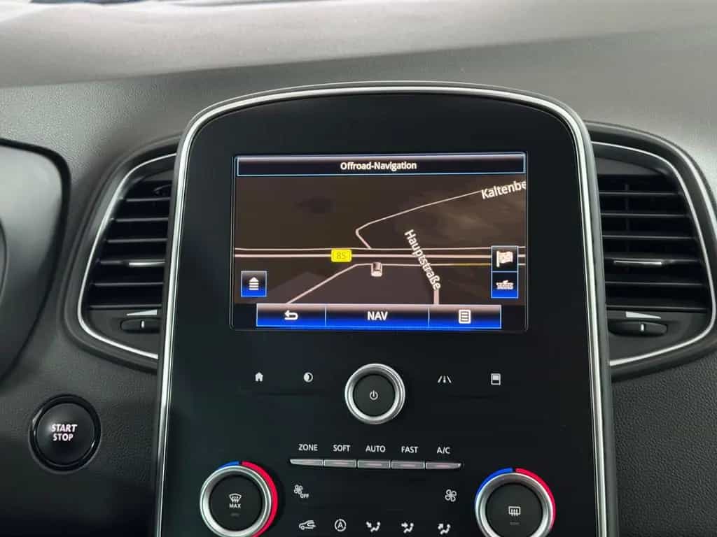 Renault Scenic IV 1.3 TCe Limited Kamera LED BT Navi AHK 12/2018-photo-33