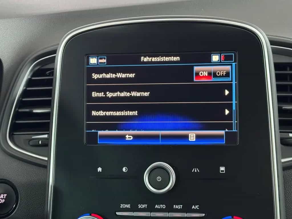 Renault Scenic IV 1.3 TCe Limited Kamera LED BT Navi AHK 12/2018-photo-35