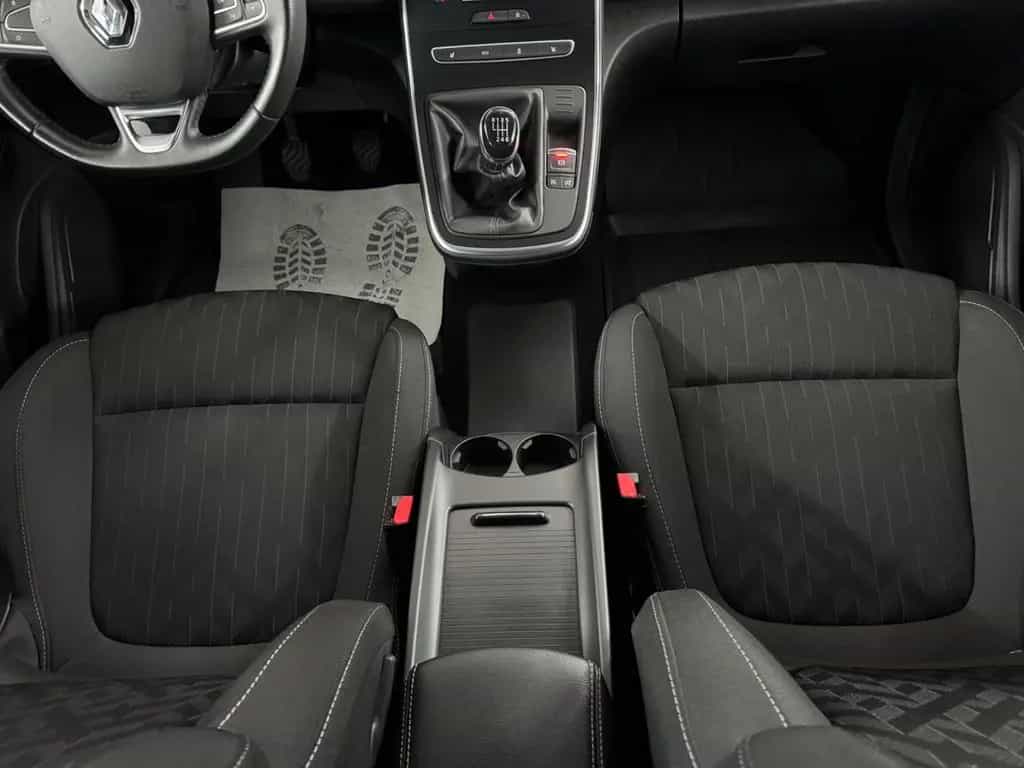 Renault Scenic IV 1.3 TCe Limited Kamera LED BT Navi AHK 12/2018-photo-40