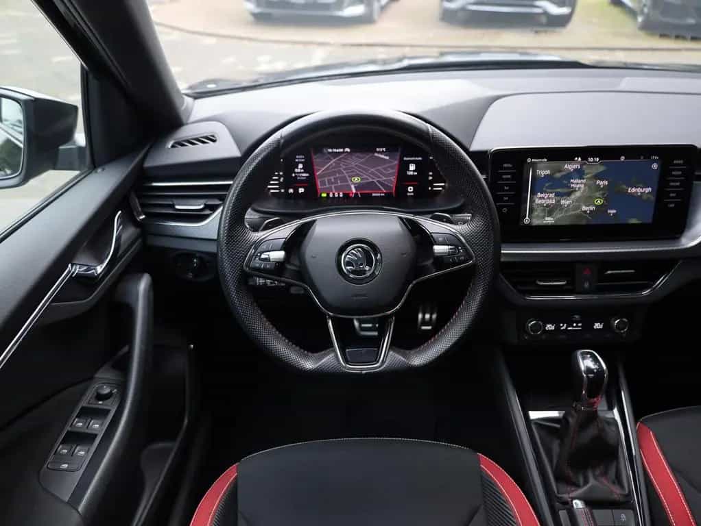 Skoda Kamiq Monte Carlo*CarPlay*ACC*Virtual*Pano*18" 12/2021-photo-16