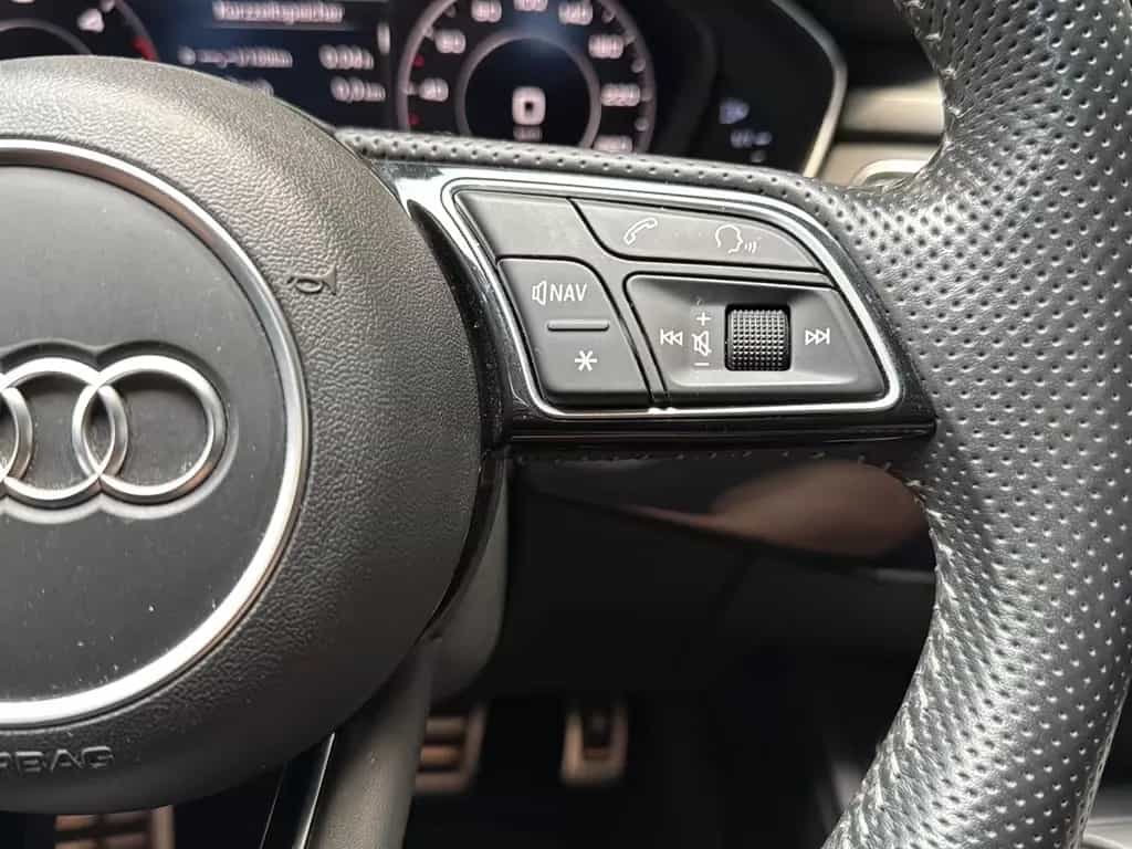 Audi A4 Avant quattro sport S-line Pano AHK MatrixLED 01/2018-photo-19