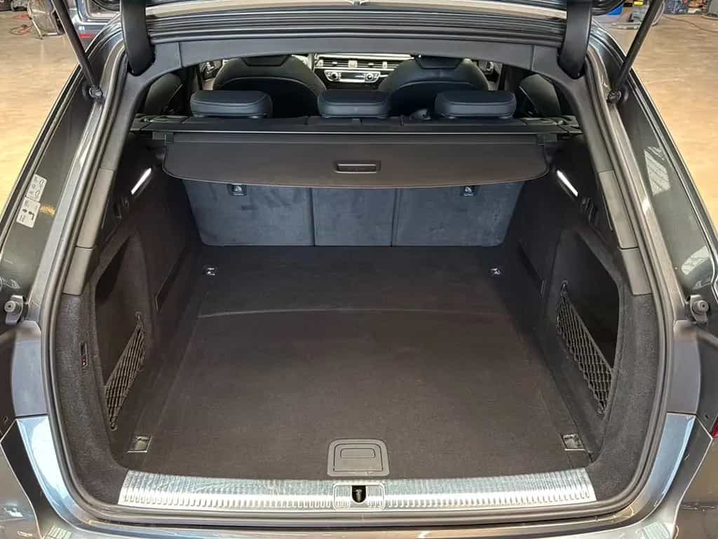 Audi A4 Avant quattro sport S-line Pano AHK MatrixLED 01/2018-photo-9