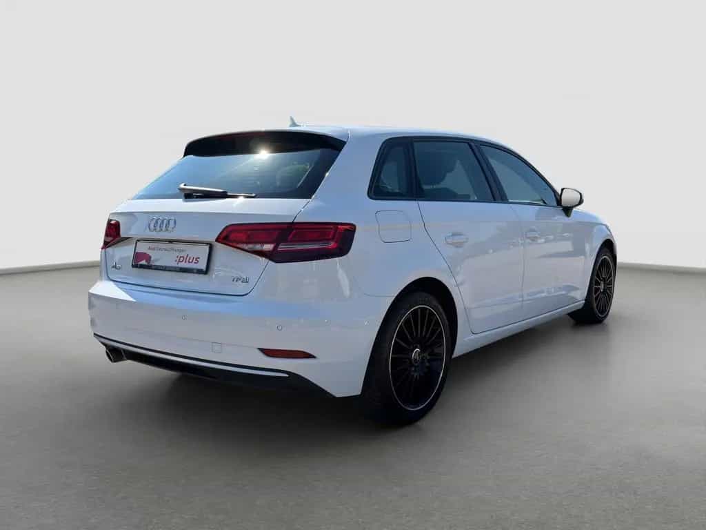 Audi A3 Sportback sport 1.0 TFSI App Navi PDC Licht&S 06/2017-photo-4