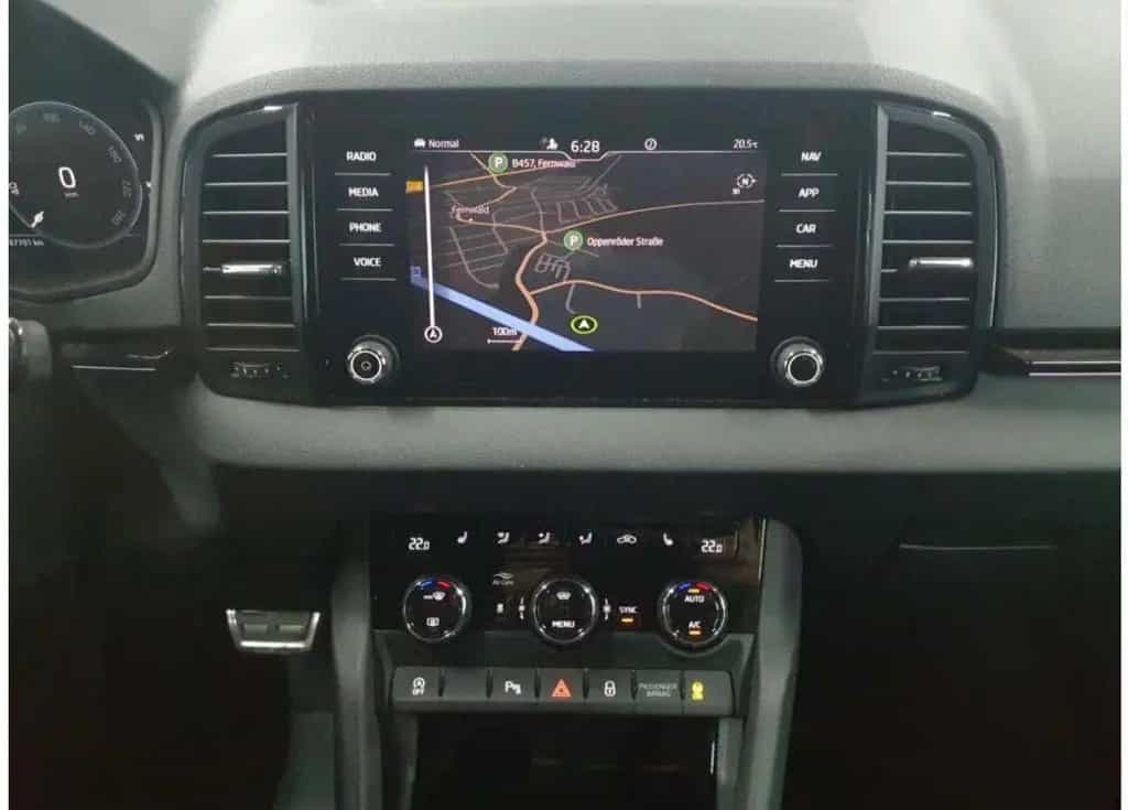 Skoda Karoq Sportline 1.5 TSI 01/2023-photo-6