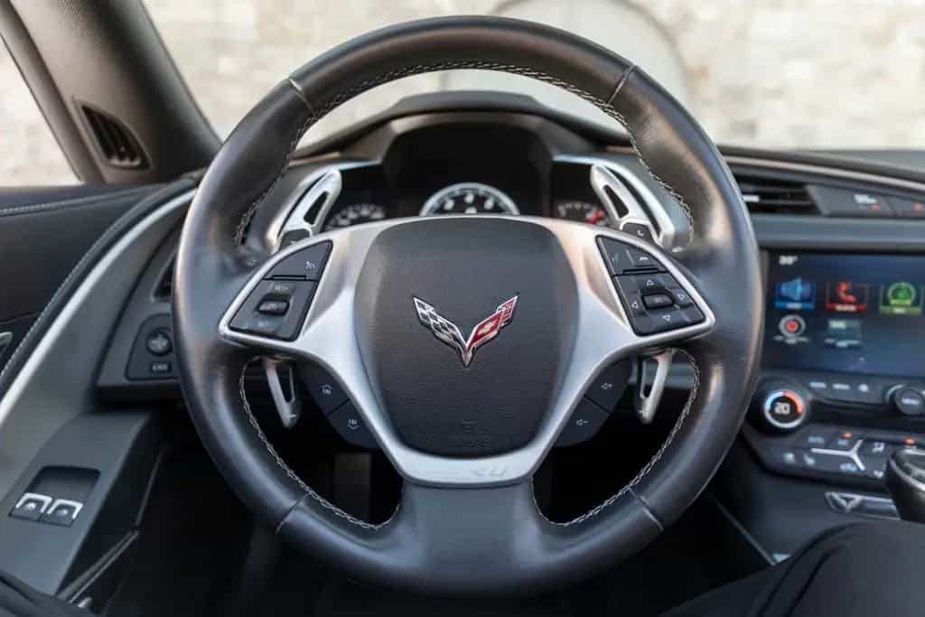 Corvette C7 6.2 Stingray 2LT HUD BOSE NAV KAM SHZ/K 05/2015-photo-11