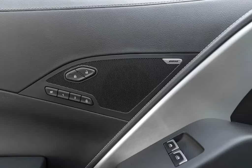 Corvette C7 6.2 Stingray 2LT HUD BOSE NAV KAM SHZ/K 05/2015-photo-19