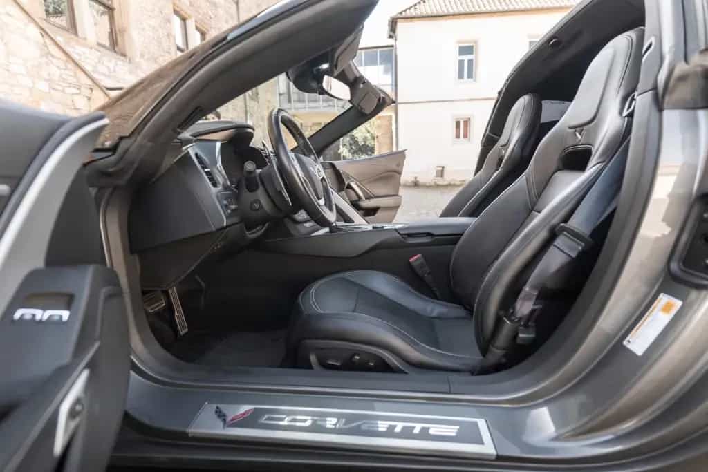 Corvette C7 6.2 Stingray 2LT HUD BOSE NAV KAM SHZ/K 05/2015-photo-3