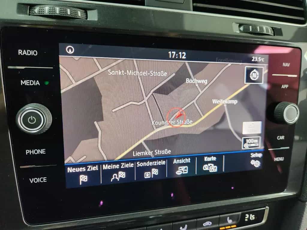 Volkswagen Golf Variant Comfortline ACC LED CarPlay M&S Kam 10/2017-photo-17