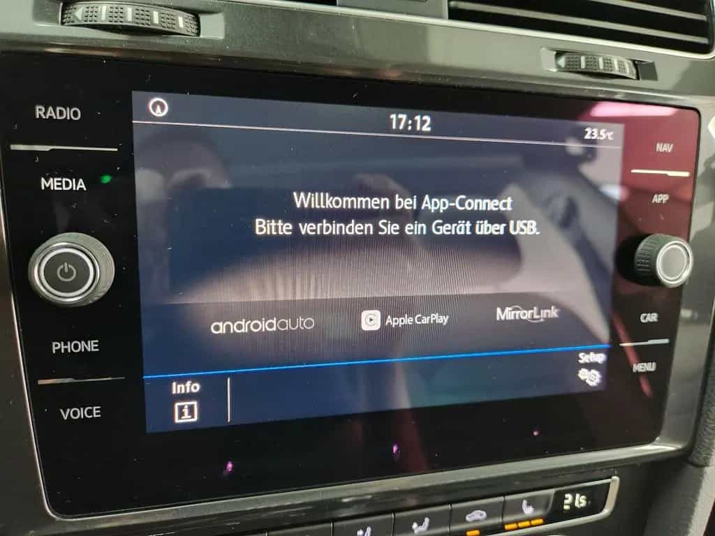 Volkswagen Golf Variant Comfortline ACC LED CarPlay M&S Kam 10/2017-photo-18