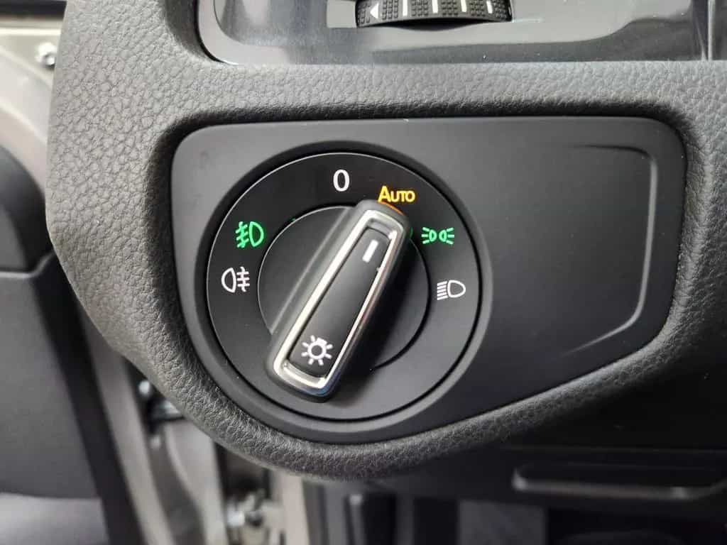 Volkswagen Golf Variant Comfortline ACC LED CarPlay M&S Kam 10/2017-photo-26