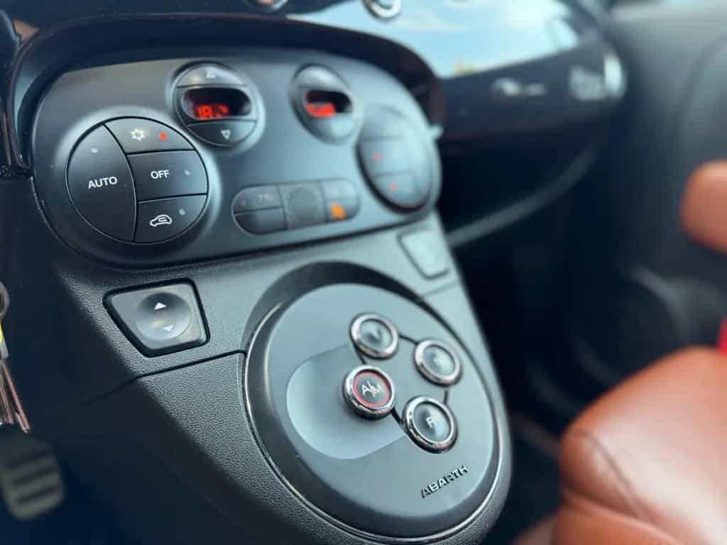 Abarth 595 Turismo 1.4 T-Jet 16V 595 Turismo MTA Tu... 04/2016-photo-12